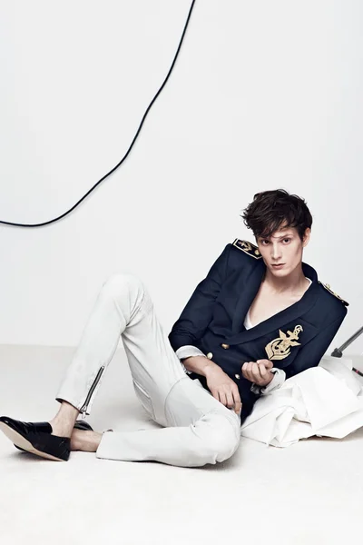 Look 15